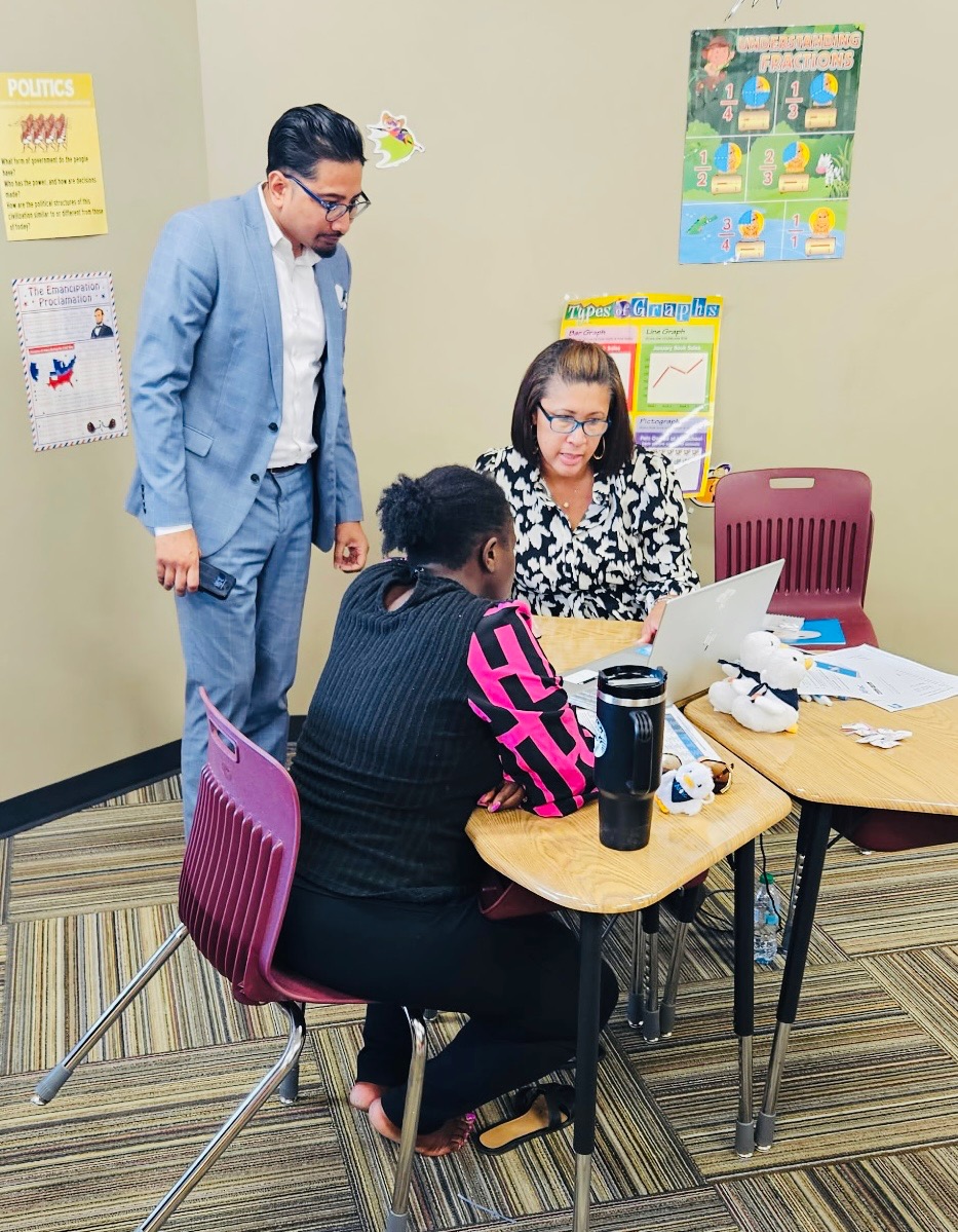 R&S Benefits team consulting with client